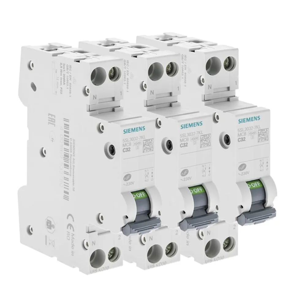 Siemens Sentron lot 3 disjoncteurs 32A courbe C Ph+N