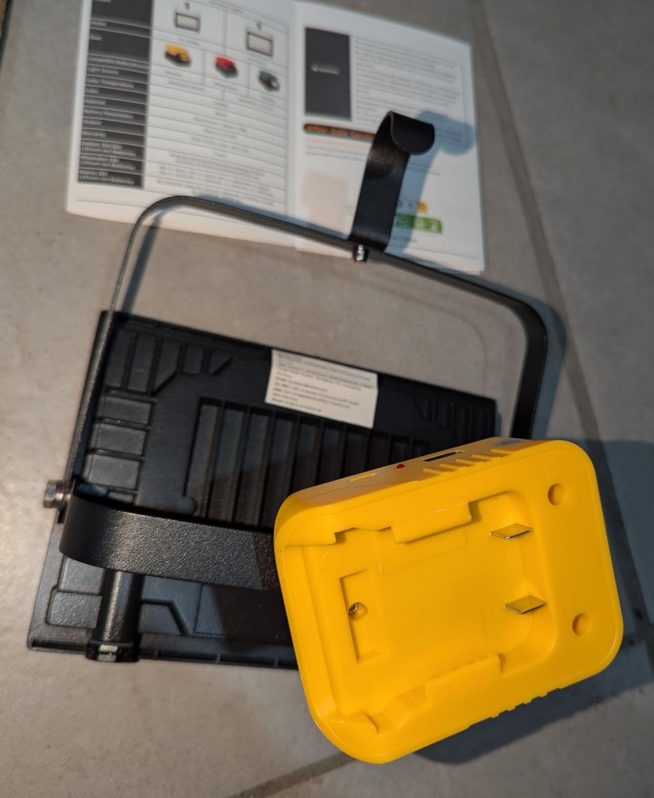 T-Sun Work Lights projecteur LED 100W Makita 18V
