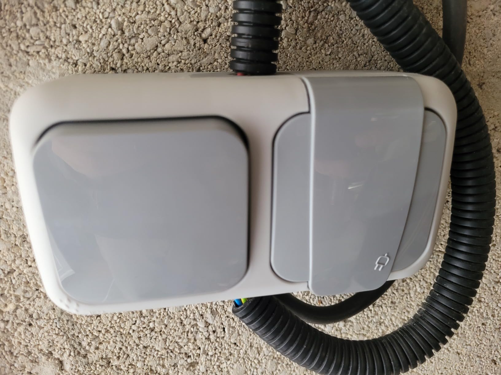 Siemens étanche VV + prise 2P+T gris IP54 auto