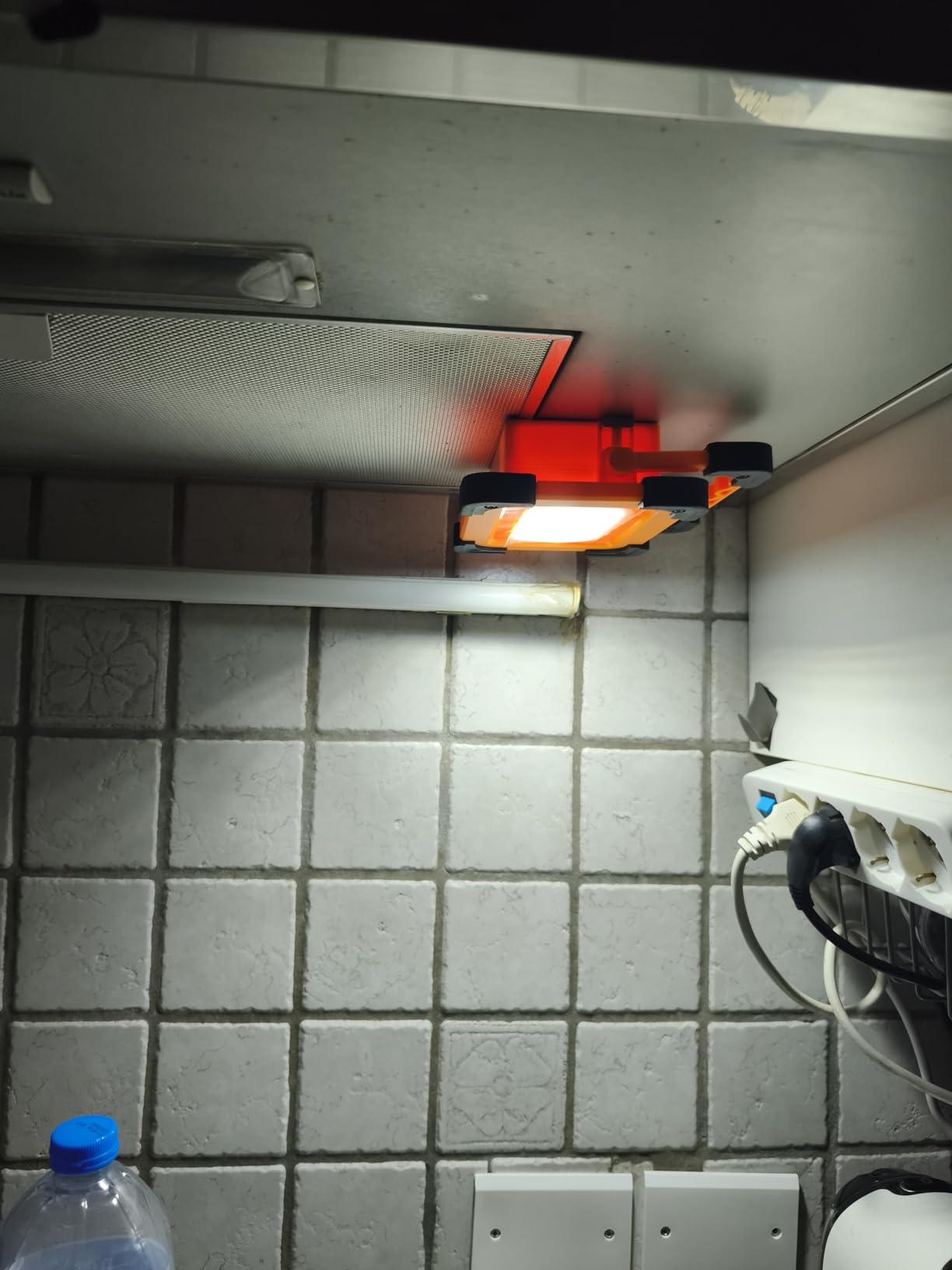 T-Sun Work Lights projecteur LED 60W solaire rechargeable