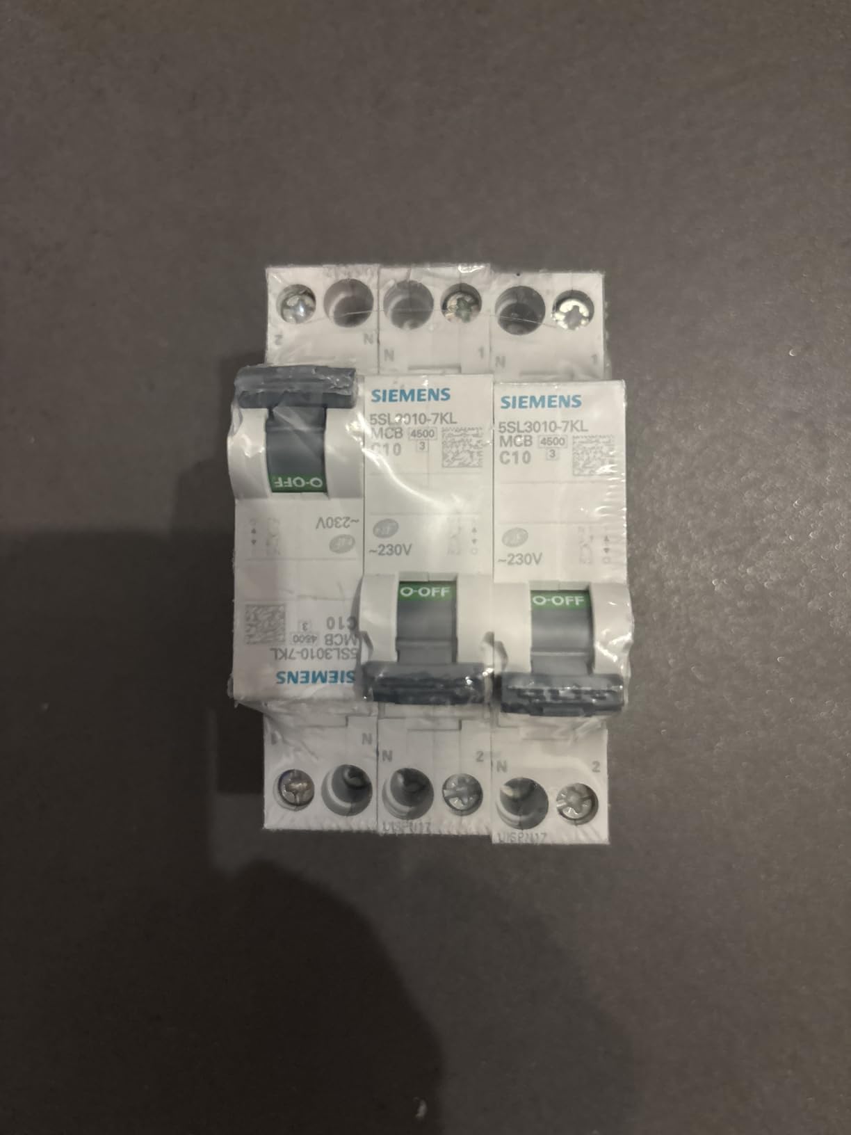 Siemens SENTRON 5SY3010-7KL disjoncteur 10A lot de 3 courbe C