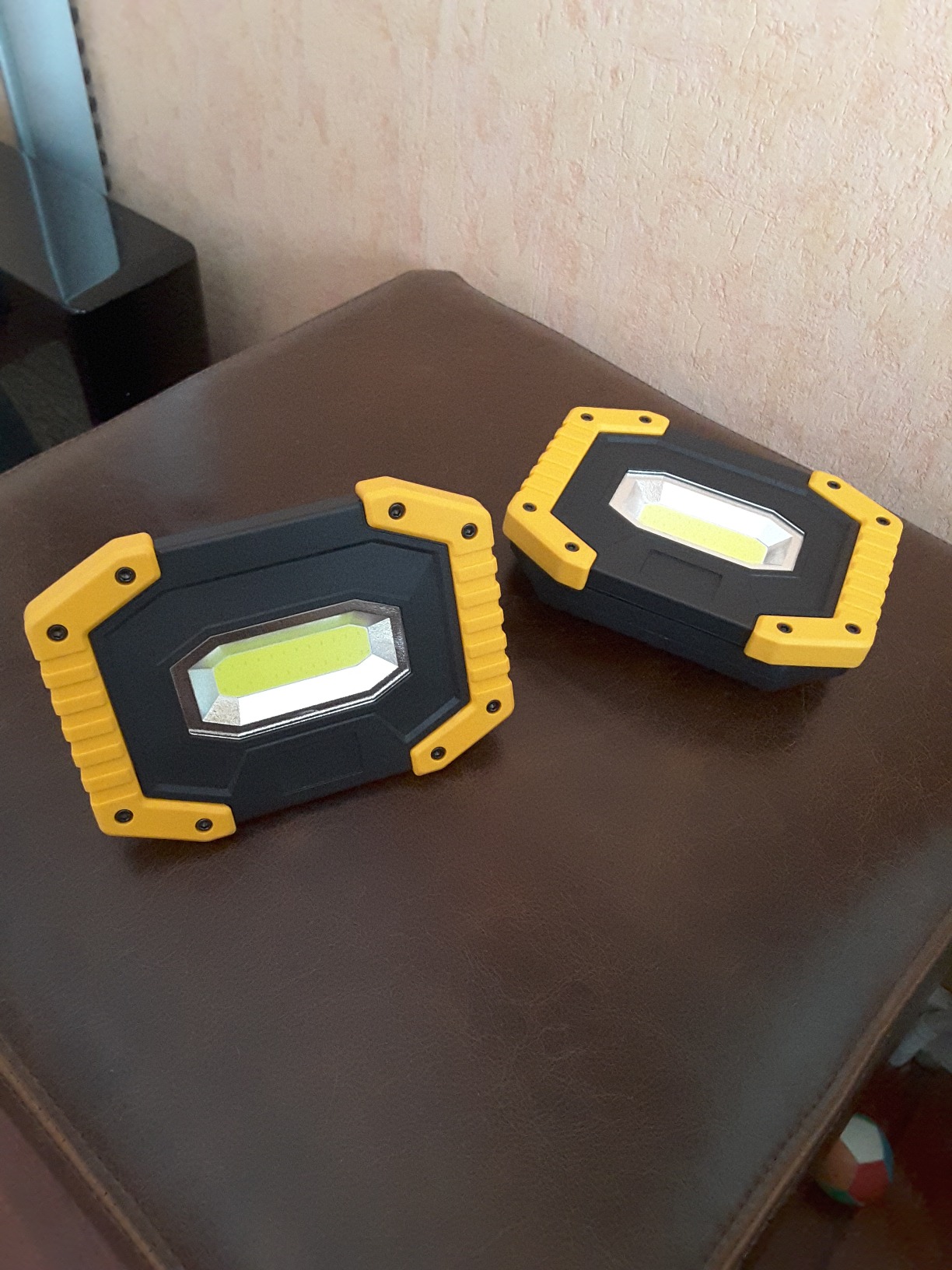 T-Sun Work Lights projecteur LED 30W rechargeable lot de 2