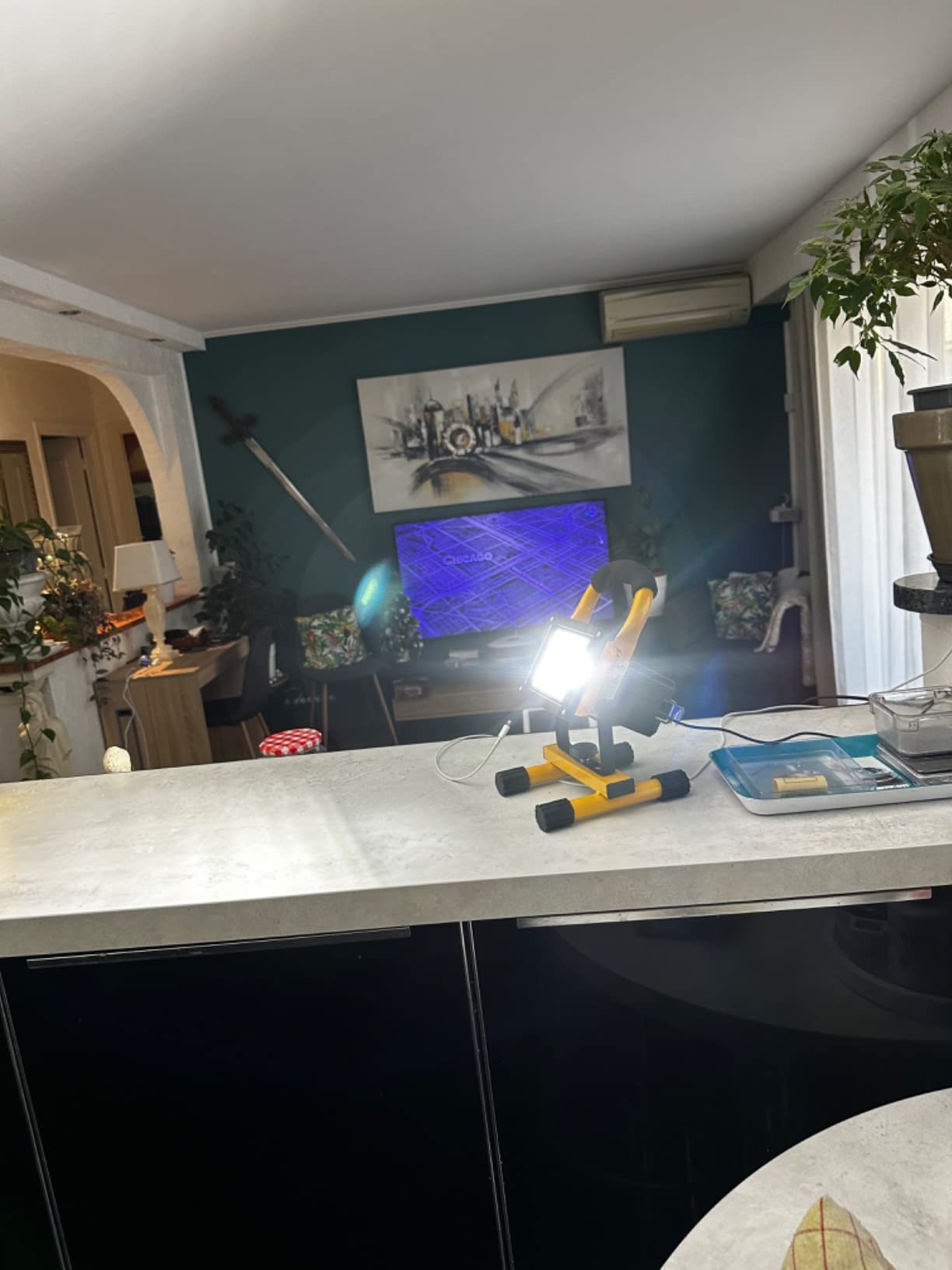 T-Sun Work Lights projecteur LED rechargeable 30W 2500LM IP65