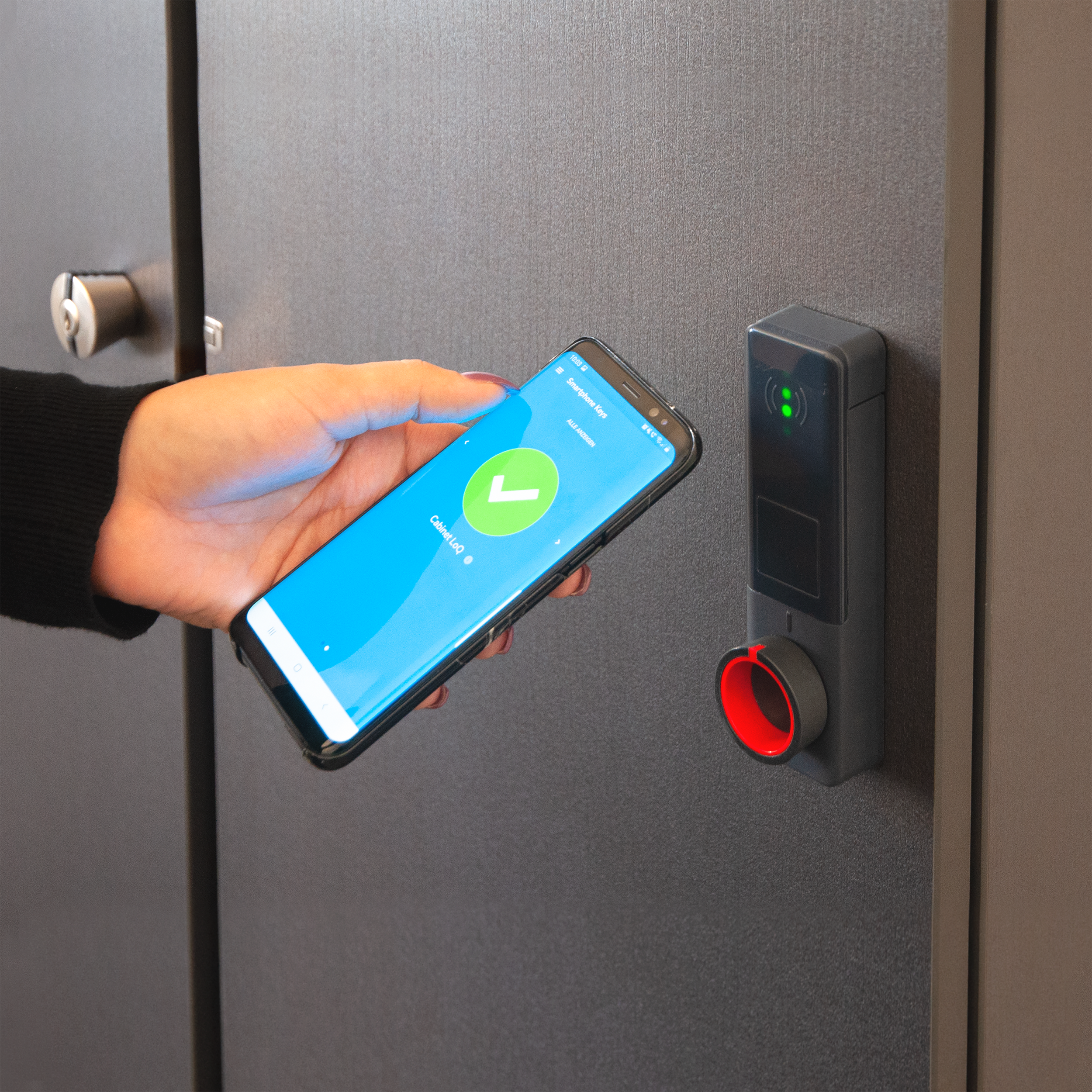 Tapkey Electronic Door Systems DOM Tapkey LoQ serrure meuble CAM