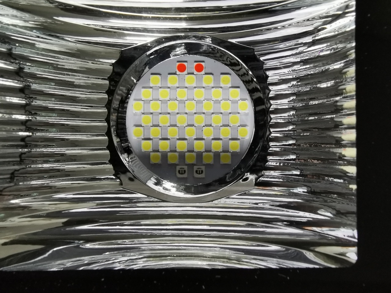 T-Sun Work Lights projecteur LED rechargeable 30W 2500LM IP65