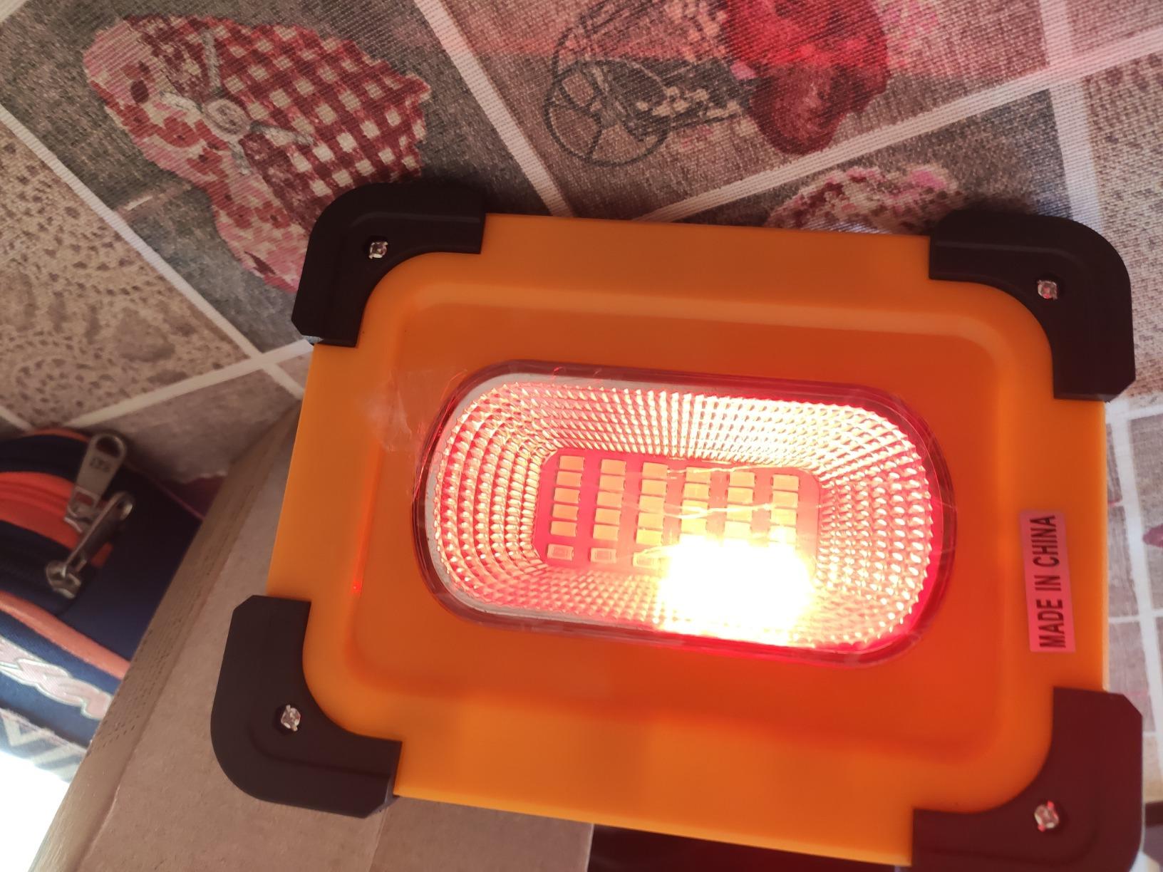 T-Sun Work Lights projecteur LED 60W solaire rechargeable